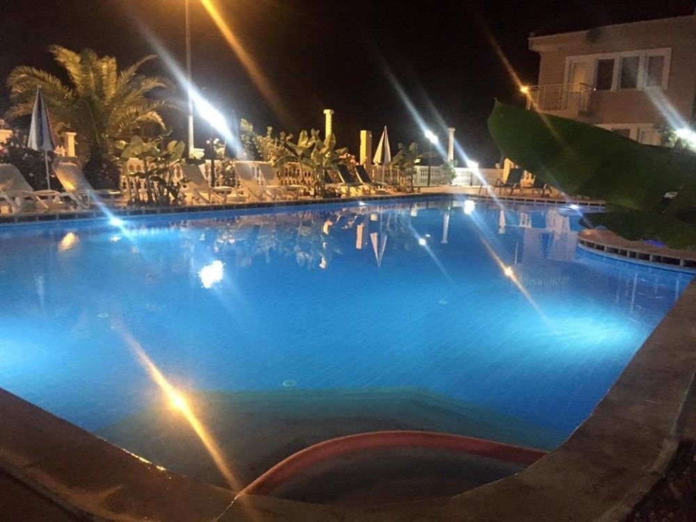 Ozcem Apart Fethiye Exterior photo